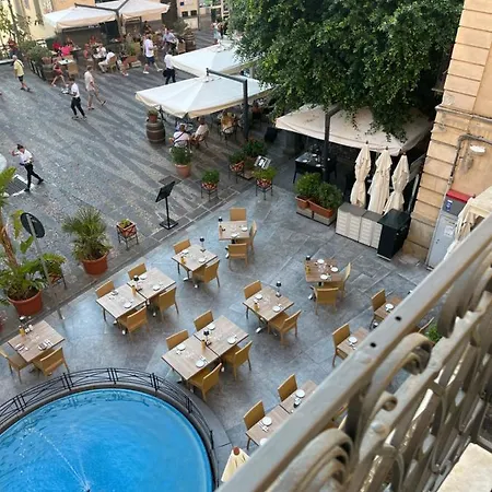 La Piazza E Mia Cefalu